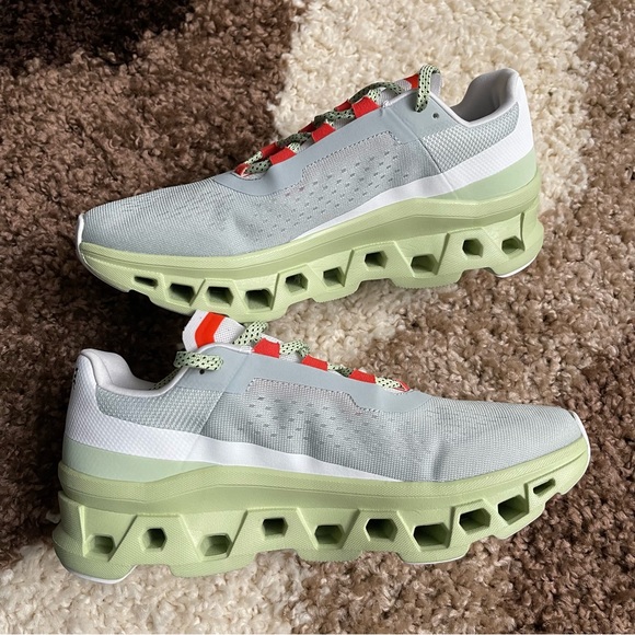 On Running Women's Cloudmonster Sneakers Sz 9.5 In Glacier / Meadow - Picture 7 of 11